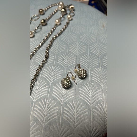 Long silver disco ball necklace and matching earrings - Picture 4 of 10